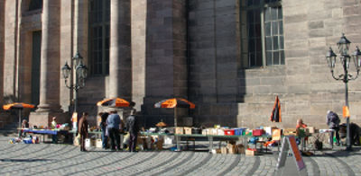 Trempelmarkt vor St. Elisabeth